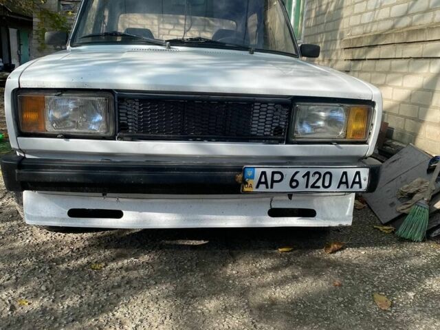 Белый ВАЗ 2105, объемом двигателя 1.3 л и пробегом 33 тыс. км за 383 $, фото 1 на Automoto.ua