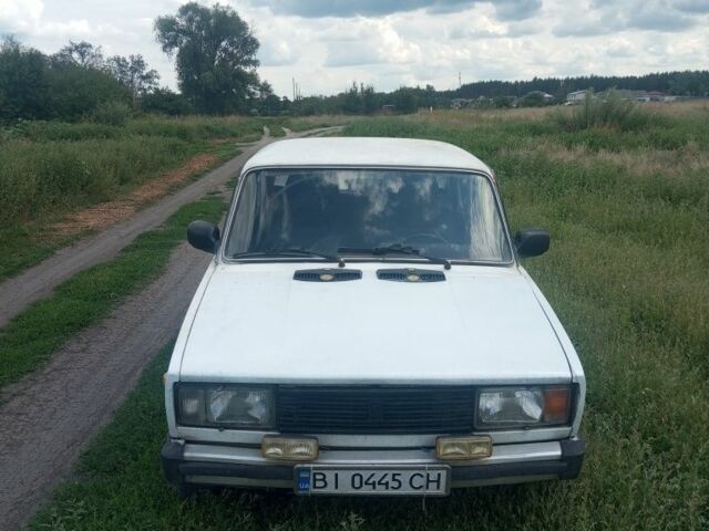 Белый ВАЗ 2105, объемом двигателя 1.3 л и пробегом 600 тыс. км за 561 $, фото 1 на Automoto.ua