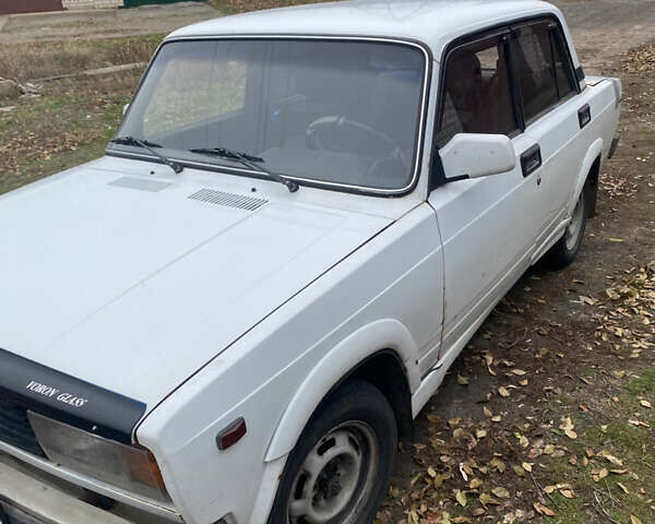 Білий ВАЗ 2105, об'ємом двигуна 1.3 л та пробігом 56 тис. км за 671 $, фото 1 на Automoto.ua