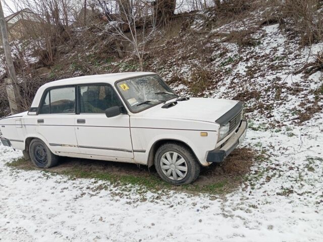 Білий ВАЗ 2105, об'ємом двигуна 1 л та пробігом 2 тис. км за 474 $, фото 1 на Automoto.ua