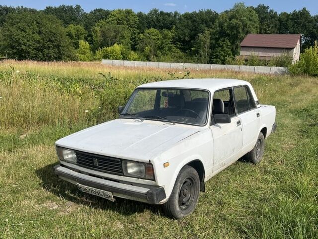 Білий ВАЗ 2105, об'ємом двигуна 1.3 л та пробігом 75 тис. км за 563 $, фото 1 на Automoto.ua