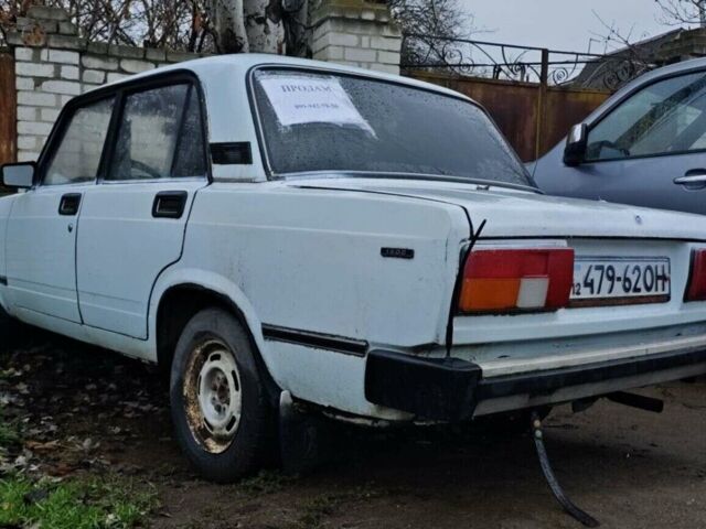 Белый ВАЗ 2105, объемом двигателя 1.5 л и пробегом 82 тыс. км за 557 $, фото 1 на Automoto.ua