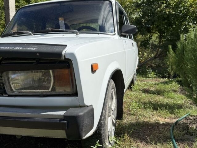 Белый ВАЗ 2105, объемом двигателя 1.2 л и пробегом 680 тыс. км за 1171 $, фото 1 на Automoto.ua