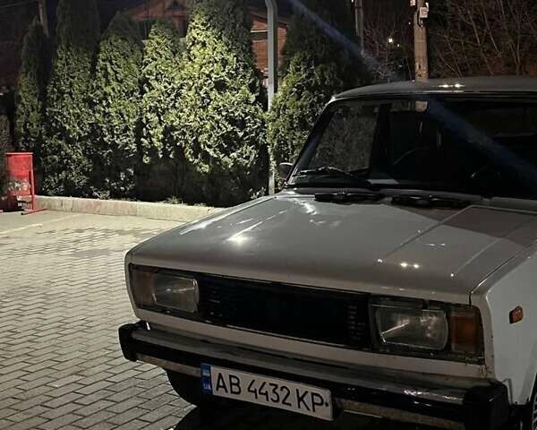Белый ВАЗ 2105, объемом двигателя 1.2 л и пробегом 555 тыс. км за 805 $, фото 1 на Automoto.ua