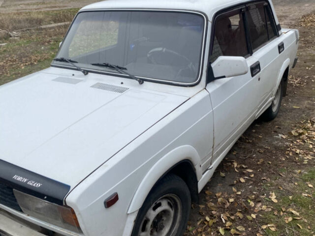 Белый ВАЗ 2105, объемом двигателя 1.3 л и пробегом 56 тыс. км за 624 $, фото 1 на Automoto.ua