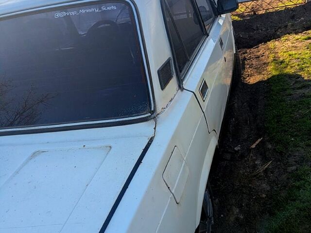 Білий ВАЗ 2105, об'ємом двигуна 1.3 л та пробігом 0 тис. км за 450 $, фото 1 на Automoto.ua