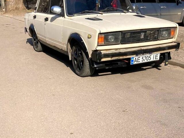 Белый ВАЗ 2105, объемом двигателя 1.2 л и пробегом 0 тыс. км за 650 $, фото 1 на Automoto.ua