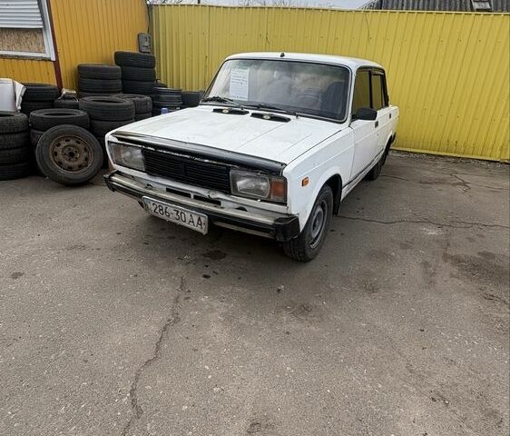 Белый ВАЗ 2105, объемом двигателя 0 л и пробегом 3 тыс. км за 565 $, фото 1 на Automoto.ua