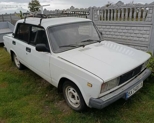 Белый ВАЗ 2105, объемом двигателя 1.45 л и пробегом 80 тыс. км за 400 $, фото 1 на Automoto.ua