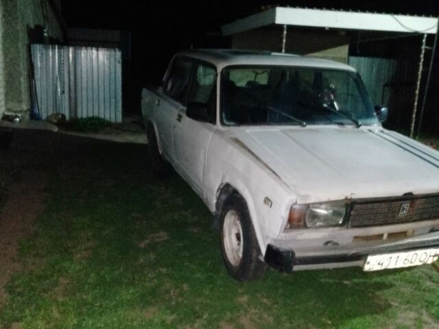Белый ВАЗ 2105, объемом двигателя 1 л и пробегом 1000 тыс. км за 450 $, фото 1 на Automoto.ua