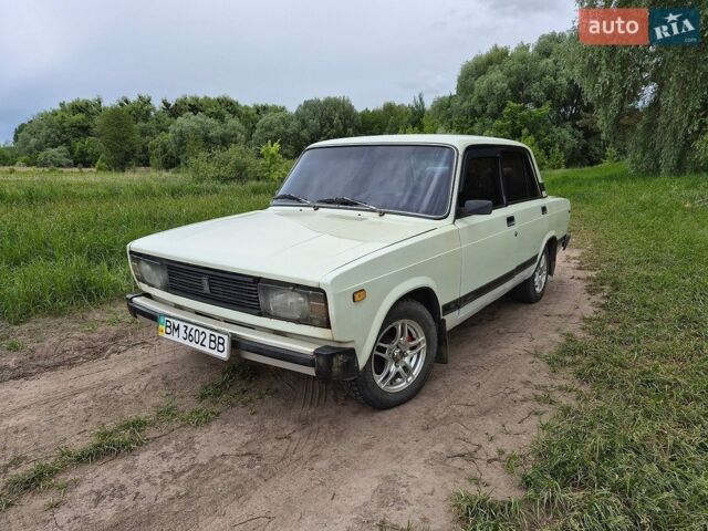 Білий ВАЗ 2105, об'ємом двигуна 1.2 л та пробігом 300 тис. км за 604 $, фото 1 на Automoto.ua