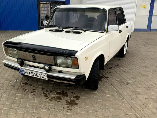 Білий ВАЗ 2105, об'ємом двигуна 1.3 л та пробігом 246 тис. км за 700 $, фото 1 на Automoto.ua