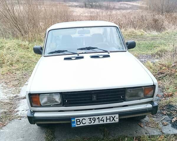 Белый ВАЗ 2105, объемом двигателя 1.3 л и пробегом 115 тыс. км за 850 $, фото 1 на Automoto.ua