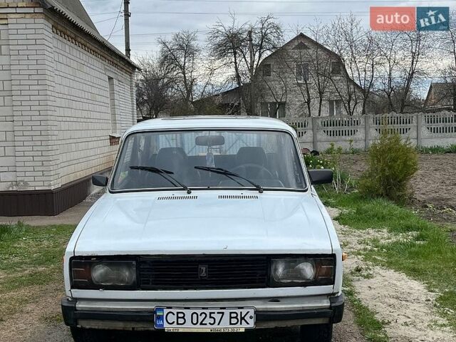Белый ВАЗ 2105, объемом двигателя 1.5 л и пробегом 150 тыс. км за 650 $, фото 1 на Automoto.ua
