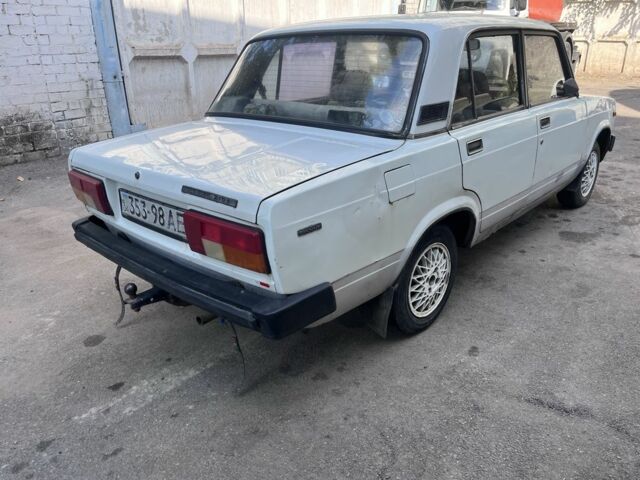 Белый ВАЗ 2105, объемом двигателя 1.5 л и пробегом 2 тыс. км за 784 $, фото 1 на Automoto.ua