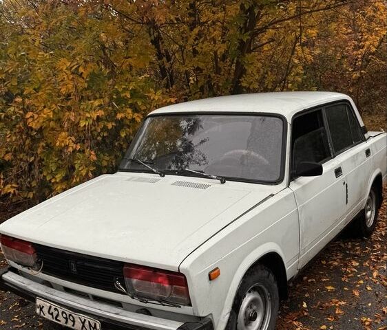Белый ВАЗ 2105, объемом двигателя 0 л и пробегом 39 тыс. км за 502 $, фото 1 на Automoto.ua
