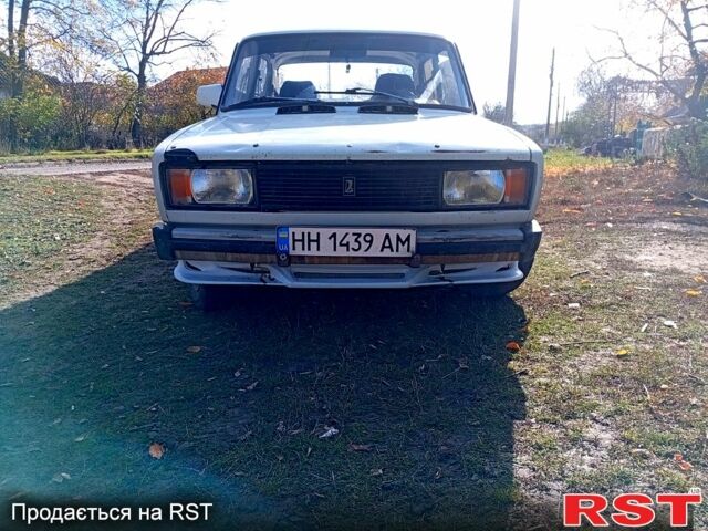 Белый ВАЗ 2105, объемом двигателя 1.5 л и пробегом 0 тыс. км за 650 $, фото 1 на Automoto.ua