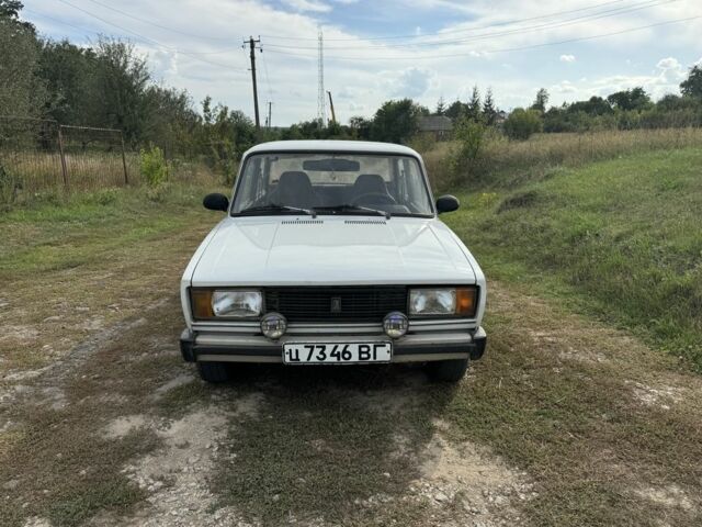 Белый ВАЗ 2105, объемом двигателя 1.5 л и пробегом 89 тыс. км за 800 $, фото 1 на Automoto.ua