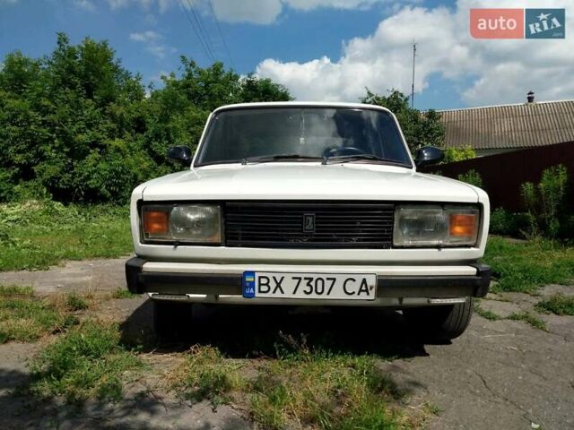 Белый ВАЗ 2105, объемом двигателя 1.5 л и пробегом 90 тыс. км за 1000 $, фото 1 на Automoto.ua