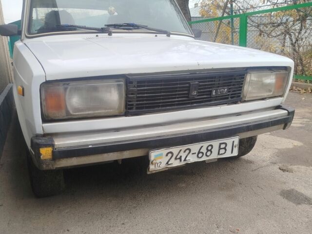 Белый ВАЗ 2105, объемом двигателя 1.1 л и пробегом 267 тыс. км за 477 $, фото 1 на Automoto.ua
