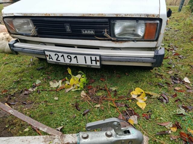 Білий ВАЗ 2105, об'ємом двигуна 1 л та пробігом 1000 тис. км за 167 $, фото 1 на Automoto.ua