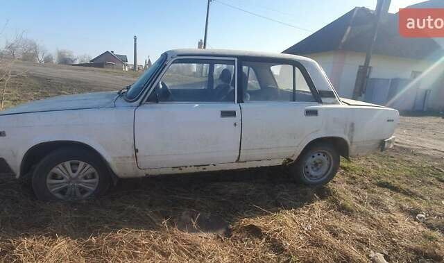 Білий ВАЗ 2105, об'ємом двигуна 0 л та пробігом 35 тис. км за 316 $, фото 1 на Automoto.ua