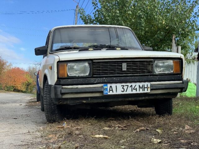 Белый ВАЗ 2105, объемом двигателя 0 л и пробегом 80 тыс. км за 548 $, фото 1 на Automoto.ua