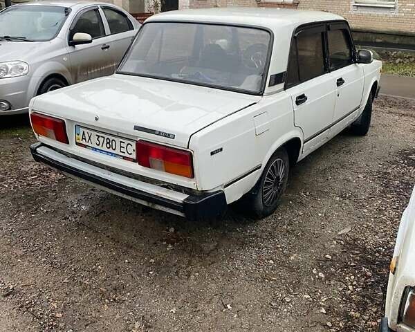 Белый ВАЗ 2105, объемом двигателя 1.2 л и пробегом 234 тыс. км за 526 $, фото 1 на Automoto.ua