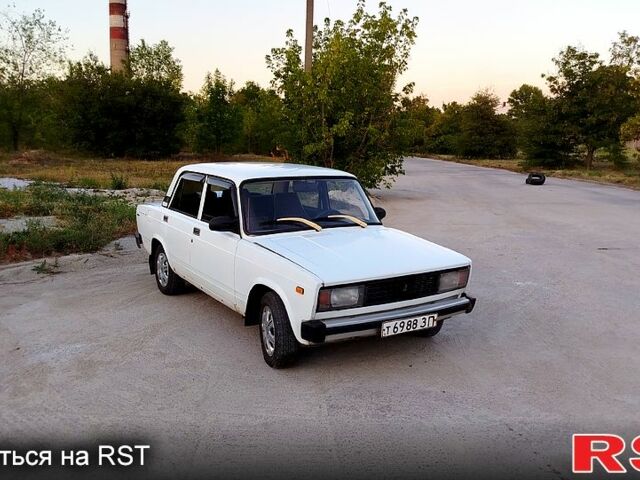 Білий ВАЗ 2105, об'ємом двигуна 1.3 л та пробігом 225 тис. км за 600 $, фото 1 на Automoto.ua