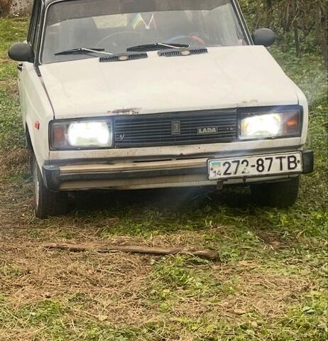 Білий ВАЗ 2105, об'ємом двигуна 1.2 л та пробігом 3 тис. км за 200 $, фото 1 на Automoto.ua