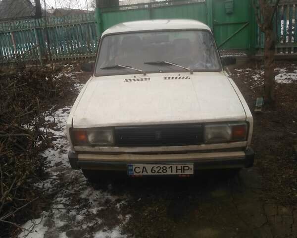 Білий ВАЗ 2105, об'ємом двигуна 1.2 л та пробігом 19 тис. км за 500 $, фото 1 на Automoto.ua