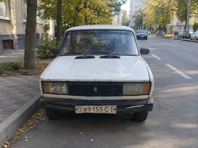 Белый ВАЗ 2105, объемом двигателя 1.5 л и пробегом 200 тыс. км за 336 $, фото 1 на Automoto.ua