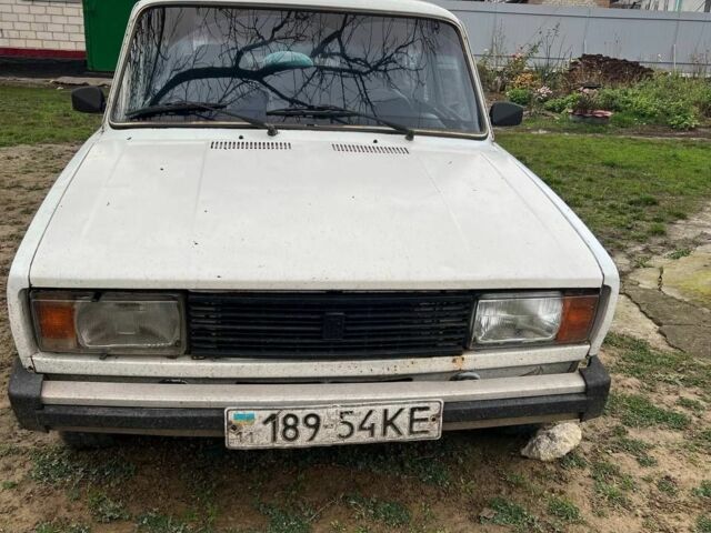 Белый ВАЗ 2105, объемом двигателя 0 л и пробегом 1 тыс. км за 400 $, фото 1 на Automoto.ua