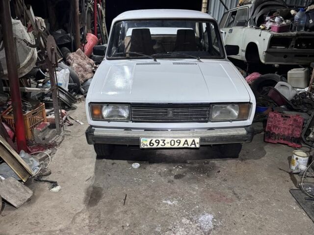 Белый ВАЗ 2105, объемом двигателя 0 л и пробегом 10 тыс. км за 550 $, фото 1 на Automoto.ua