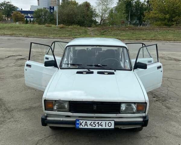 Белый ВАЗ 2105, объемом двигателя 1.5 л и пробегом 200 тыс. км за 850 $, фото 1 на Automoto.ua