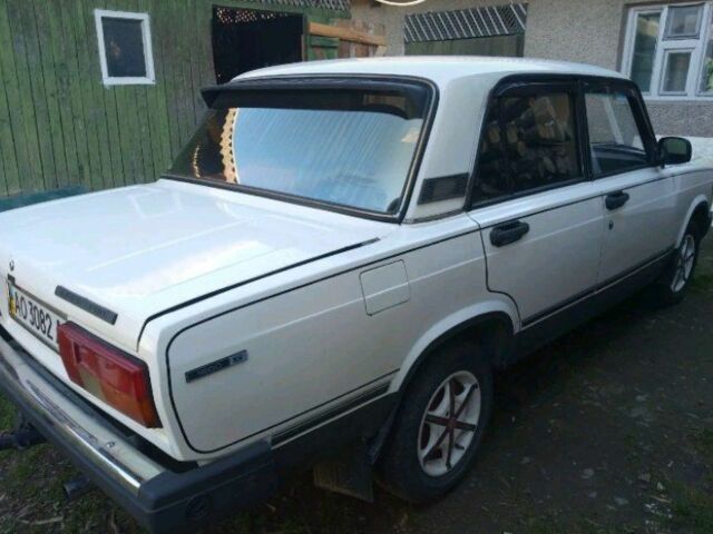 Белый ВАЗ 2105, объемом двигателя 1.5 л и пробегом 9 тыс. км за 600 $, фото 1 на Automoto.ua