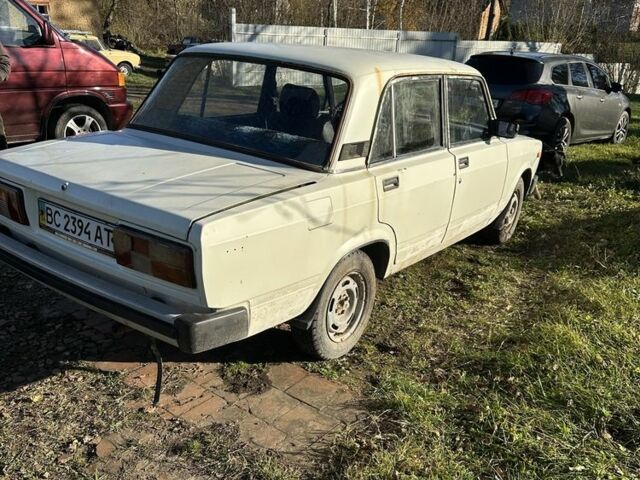 Белый ВАЗ 2105, объемом двигателя 0 л и пробегом 1 тыс. км за 550 $, фото 1 на Automoto.ua