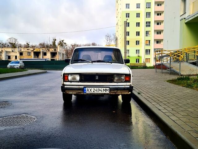 Белый ВАЗ 2105, объемом двигателя 1.5 л и пробегом 200 тыс. км за 700 $, фото 1 на Automoto.ua