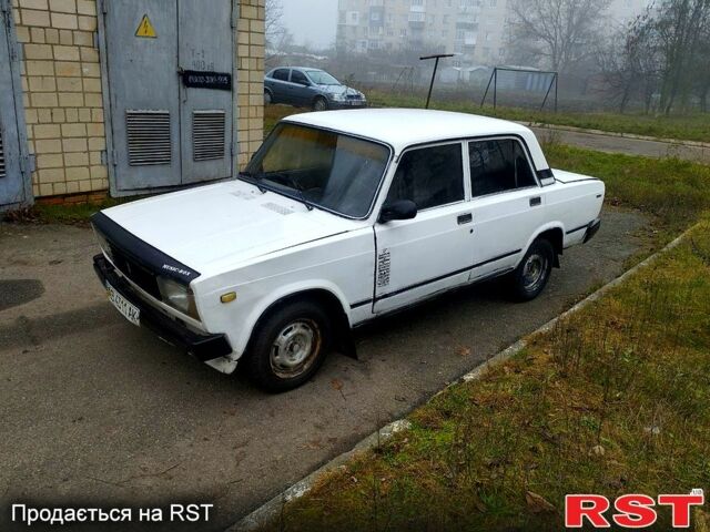 Білий ВАЗ 2105, об'ємом двигуна 1.5 л та пробігом 170 тис. км за 450 $, фото 1 на Automoto.ua