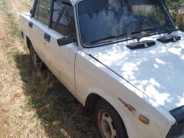 Белый ВАЗ 2105, объемом двигателя 0 л и пробегом 91 тыс. км за 337 $, фото 1 на Automoto.ua