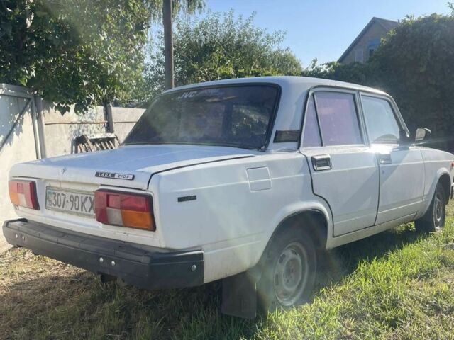 Білий ВАЗ 2105, об'ємом двигуна 1.5 л та пробігом 98 тис. км за 752 $, фото 1 на Automoto.ua