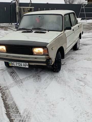 Белый ВАЗ 2105, объемом двигателя 1.6 л и пробегом 83 тыс. км за 600 $, фото 1 на Automoto.ua