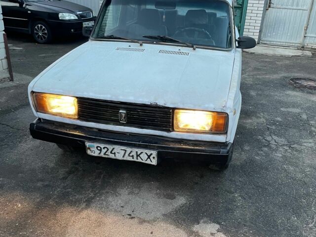 Белый ВАЗ 2105, объемом двигателя 1.3 л и пробегом 80 тыс. км за 448 $, фото 1 на Automoto.ua