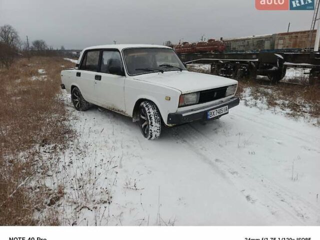 Белый ВАЗ 2105, объемом двигателя 1.45 л и пробегом 200 тыс. км за 850 $, фото 1 на Automoto.ua