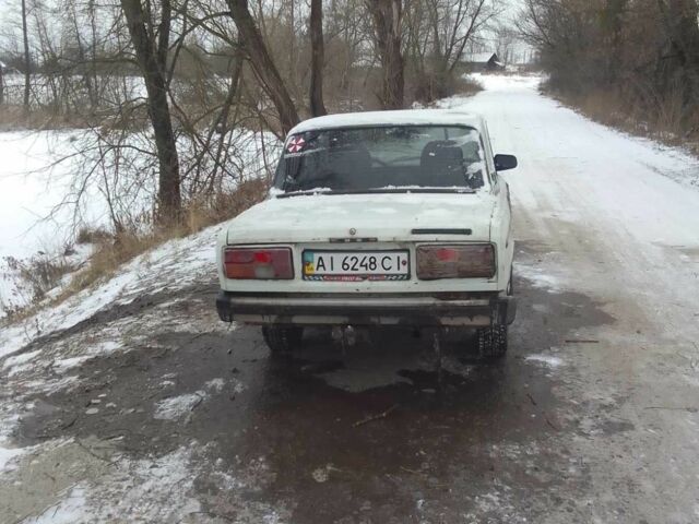 Белый ВАЗ 2105, объемом двигателя 0.11 л и пробегом 158 тыс. км за 546 $, фото 1 на Automoto.ua