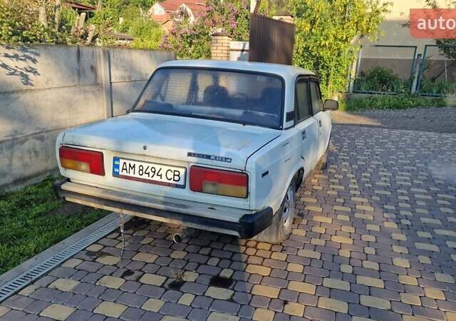 ВАЗ 2105 1995 в Виннице на Automoto.ua Белый ВАЗ 2105, объемом двигателя 1.45 л и пробегом 250 тыс. км за 500 $, фото 1 на Automoto.ua