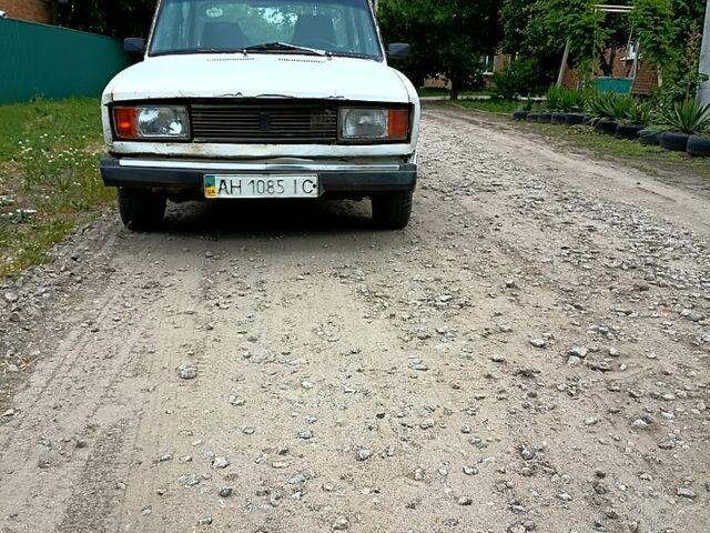 Белый ВАЗ 2105, объемом двигателя 1.5 л и пробегом 120 тыс. км за 450 $, фото 1 на Automoto.ua