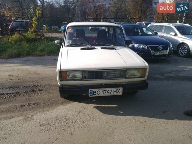 Белый ВАЗ 2105, объемом двигателя 1.5 л и пробегом 43 тыс. км за 500 $, фото 1 на Automoto.ua