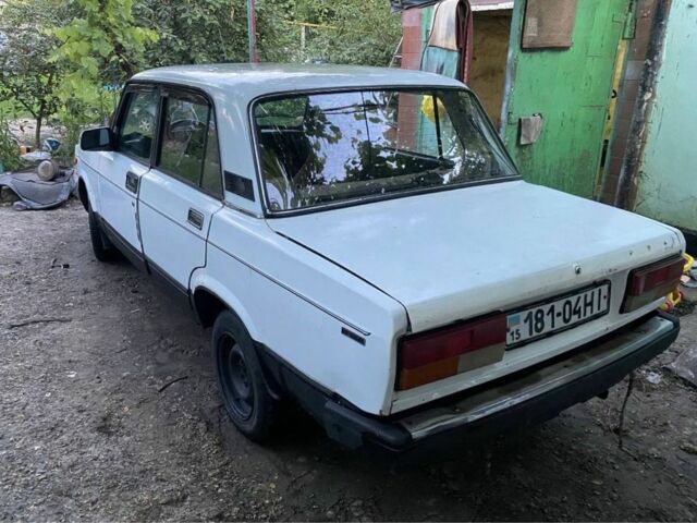 Белый ВАЗ 2105, объемом двигателя 1.5 л и пробегом 99 тыс. км за 291 $, фото 1 на Automoto.ua