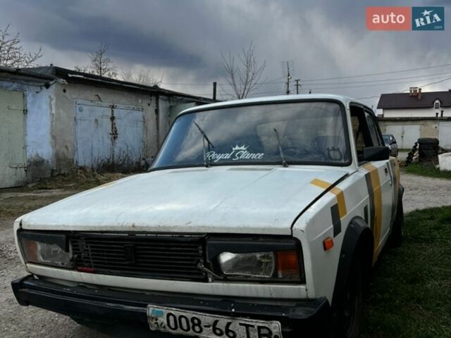 Белый ВАЗ 2105, объемом двигателя 1.6 л и пробегом 5 тыс. км за 350 $, фото 1 на Automoto.ua